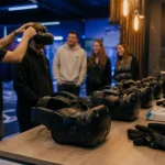 VR Metz : casques VR en salle, file et désinfection